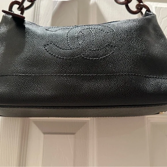Chanel Hobo Bag - Picture 3 of 13